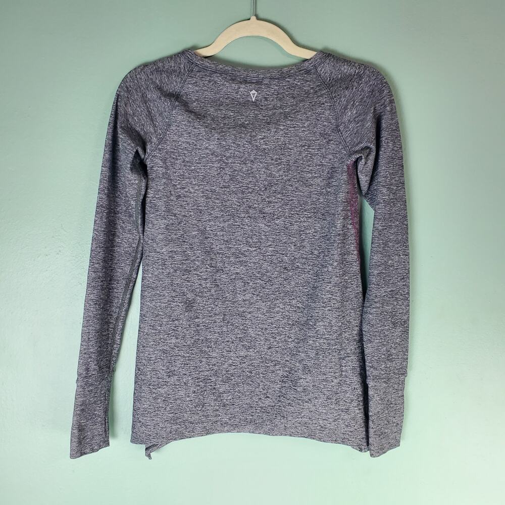 Ivivva Girls Gray Long Sleeve Practice Workout Shirt Size 12 Gym Athleisure